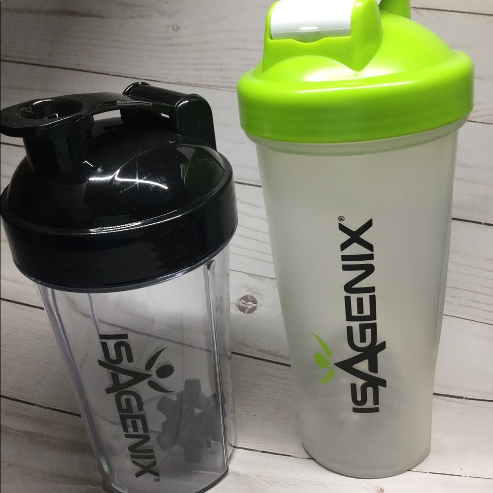 Isagenix Shaker Bottle Cup w mixer insert
